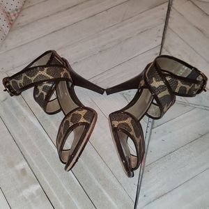 Via Spiga Size 8 M Leopard Print Strappy Heels